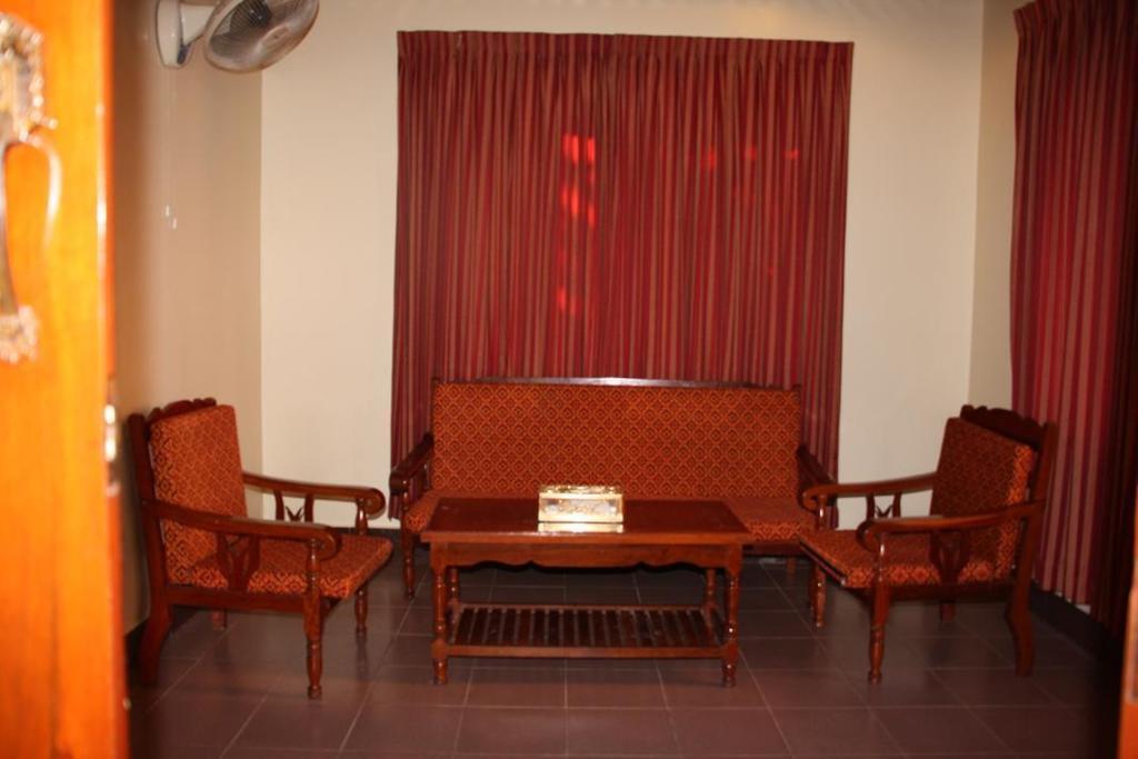 Chhne Chulsa Hotel Sihanoukville Phòng bức ảnh